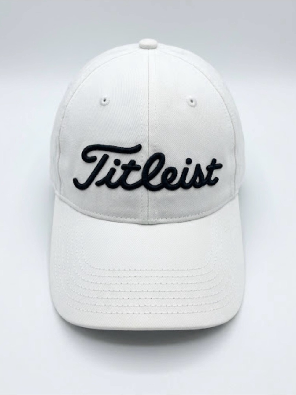 Titleist Men’s White Golf Cap with Black Script Logo